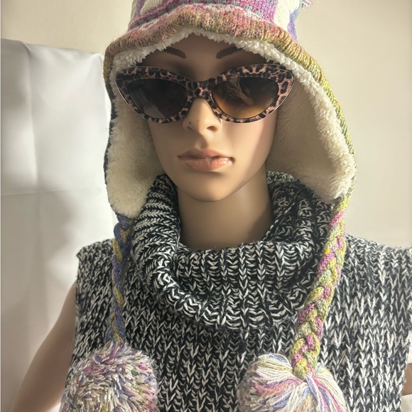 ORIGINAL ROBIN RUTH WINTER BEANIE - Picture 4 of 8